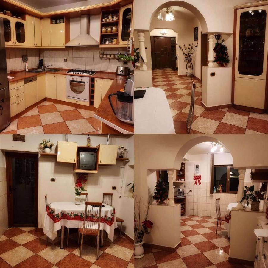 Casa Mona Villa Oradea Ngoại thất bức ảnh
