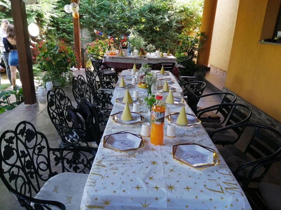 Casa Mona Villa Oradea Ngoại thất bức ảnh