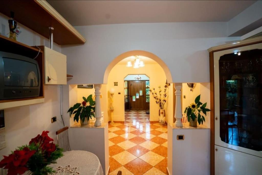 Casa Mona Villa Oradea Ngoại thất bức ảnh