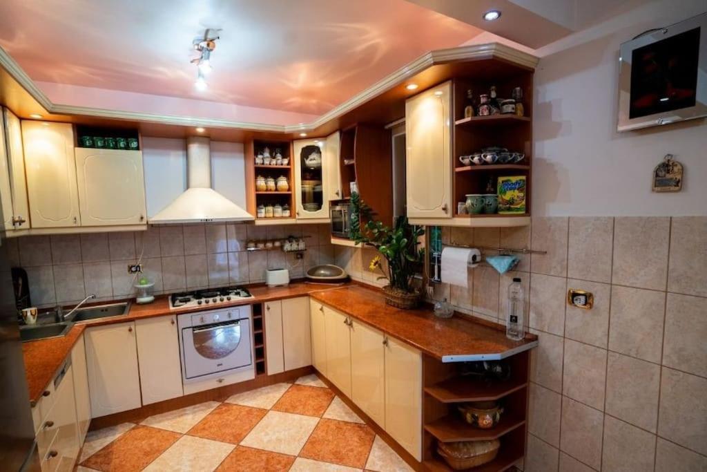 Casa Mona Villa Oradea Ngoại thất bức ảnh